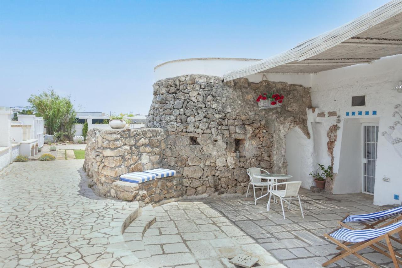 טורה סן ג'ובאני אוג'נטו Trullo E Appartamenti Al Mare מראה חיצוני תמונה