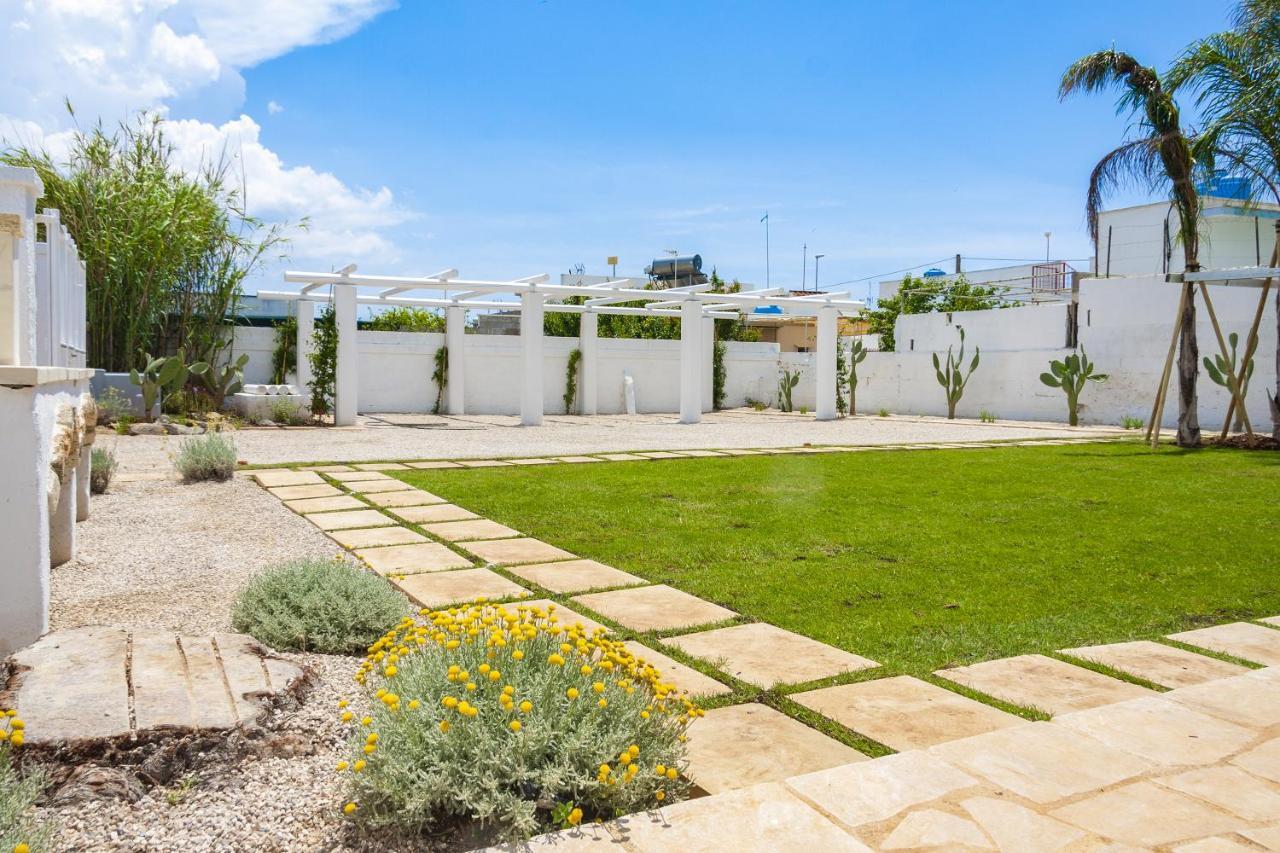 טורה סן ג'ובאני אוג'נטו Trullo E Appartamenti Al Mare מראה חיצוני תמונה