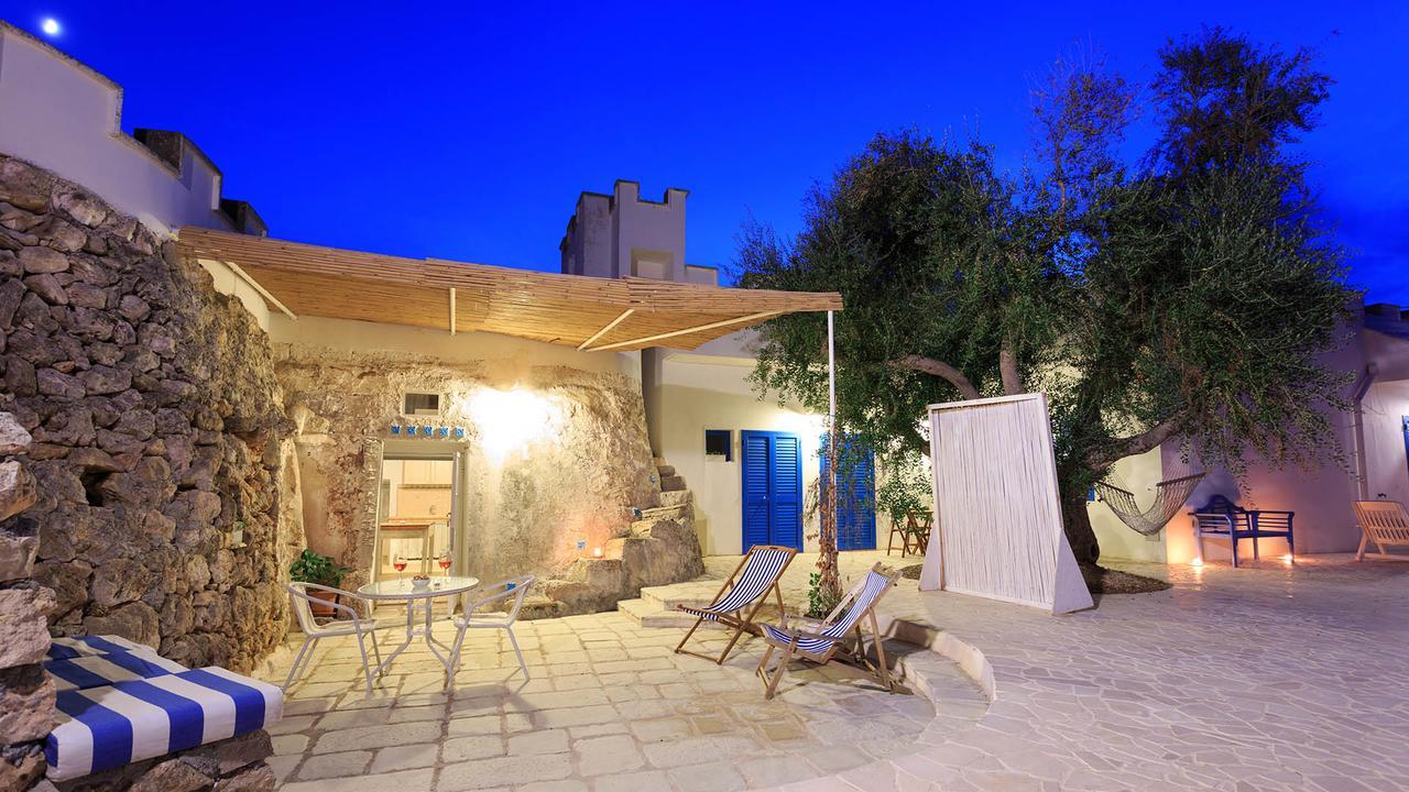 טורה סן ג'ובאני אוג'נטו Trullo E Appartamenti Al Mare מראה חיצוני תמונה